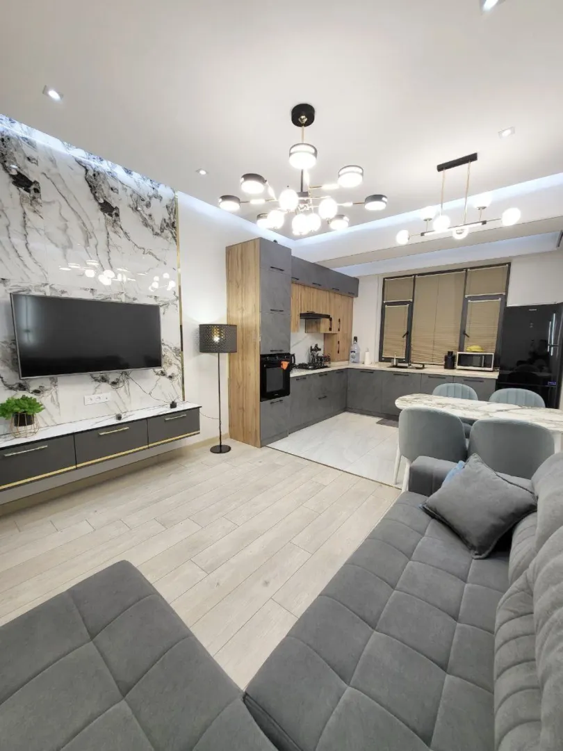 Сотувда 3 хонали квартира, 76 м²