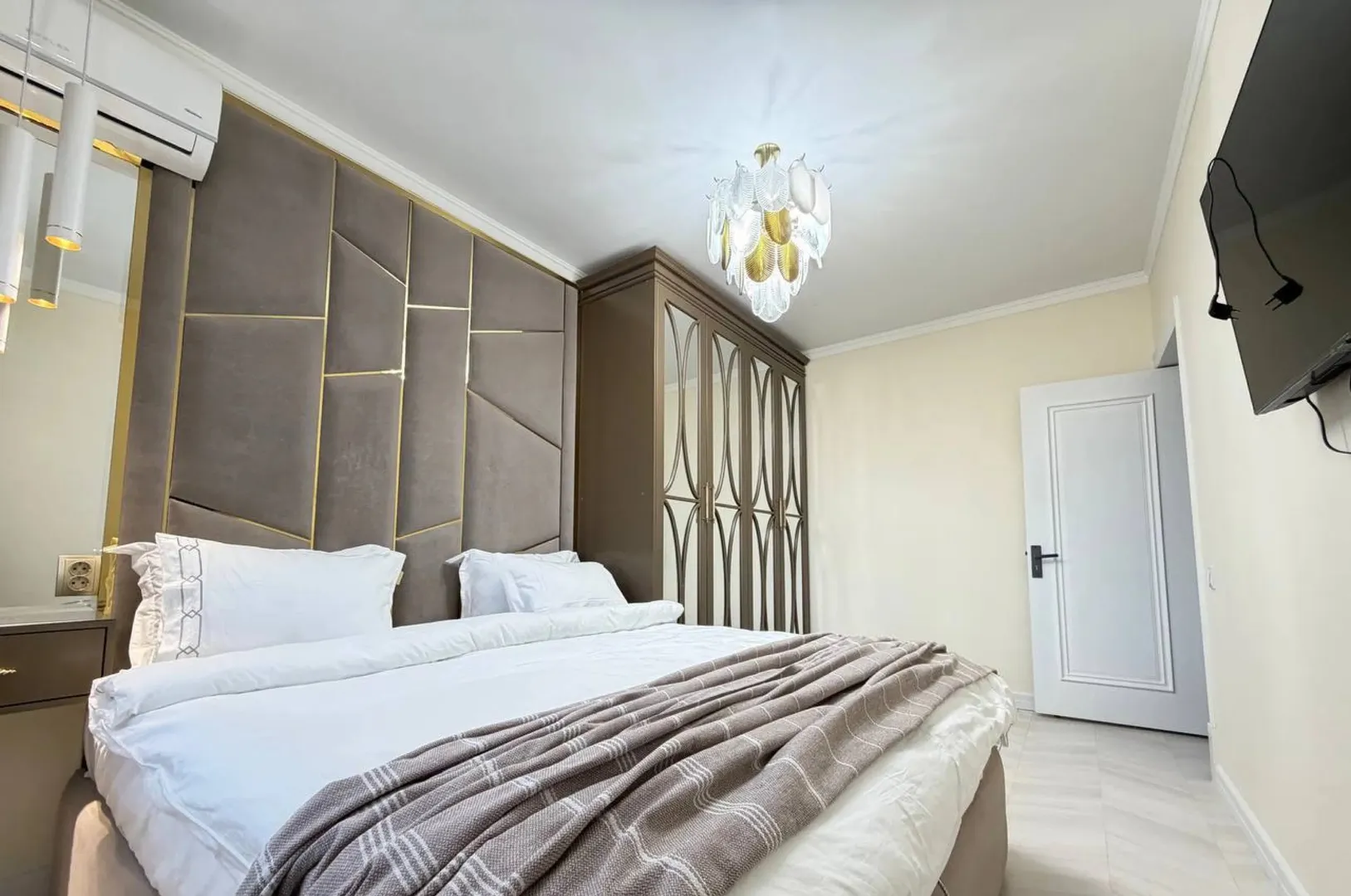 Сотувда 3 хонали квартира, 88 м²