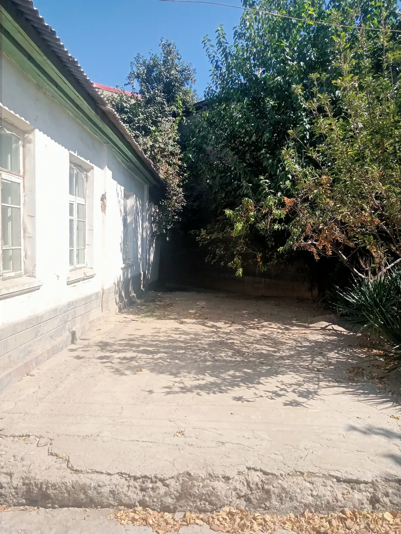 В продаже дом, 438 м², 1 этаж, 6 сот.