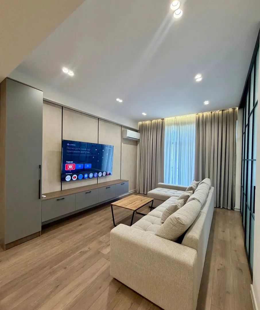 Сотувда 3 хонали квартира, 108 м²