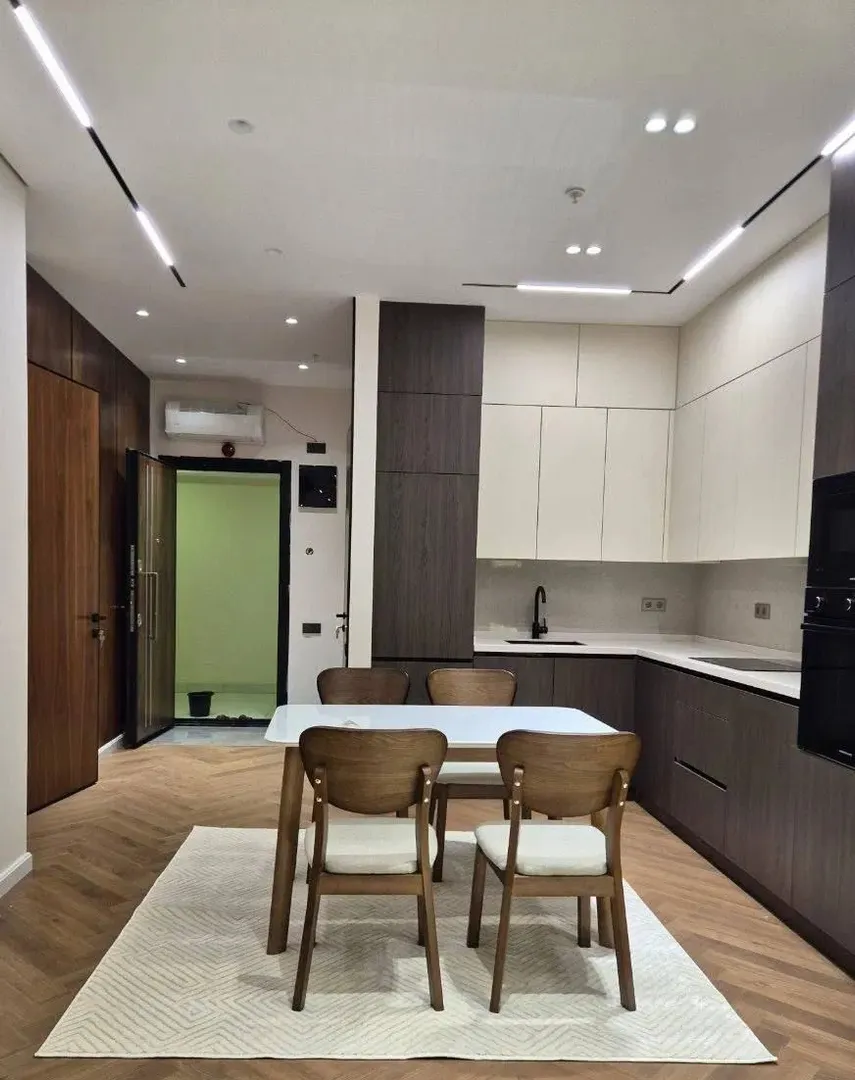 Сотувда 2 хонали квартира, 50 м²