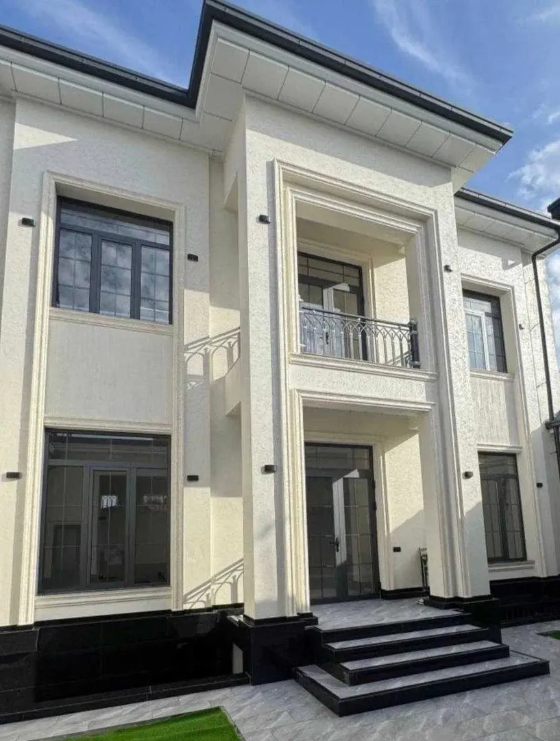 Сотувда уй, 470 м², 2 қаватли, 3,1 сот.