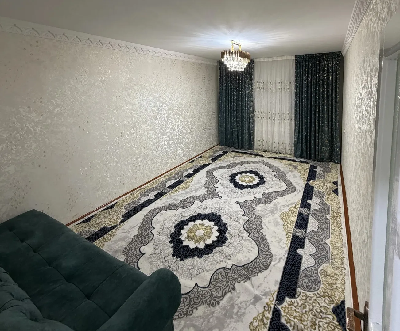 Сотувда 3 хонали квартира, 65 м²