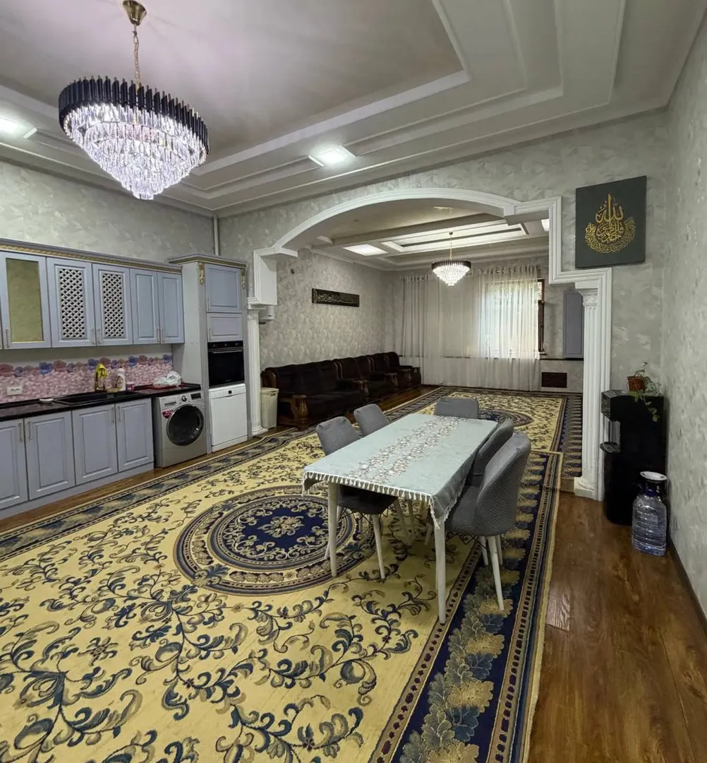 Сотувда уй, 600 м², 2 қаватли, 6 сот.