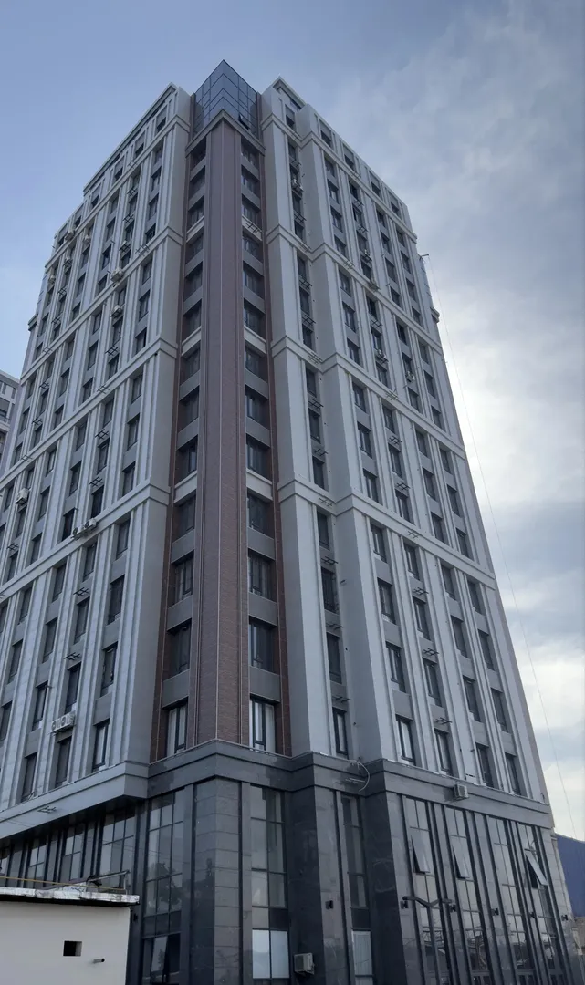 Сотувда 3 хонали квартира, 93 м²