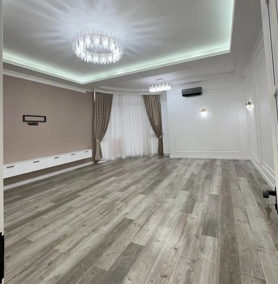 Сотувда 3 хонали квартира, 120 м²