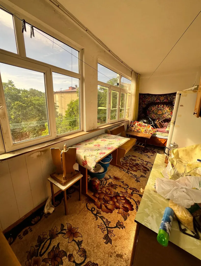 Сотувда 3 хонали квартира, 63 м²