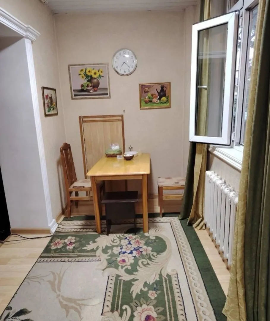 Сотувда 3 хонали квартира, 65 м²