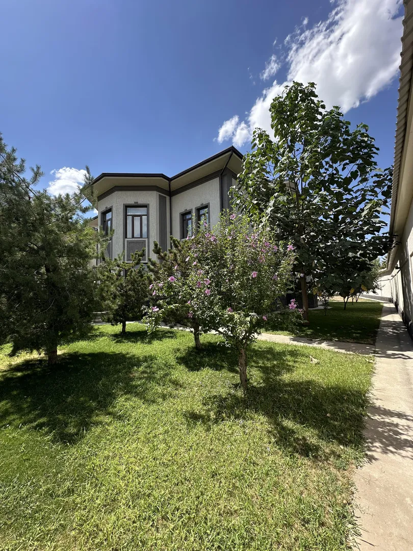 Сотувда уй, 1250 м², 4 қаватли, 17 сот.