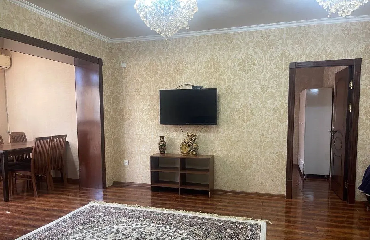 Сотувда 3 хонали квартира, 73 м²