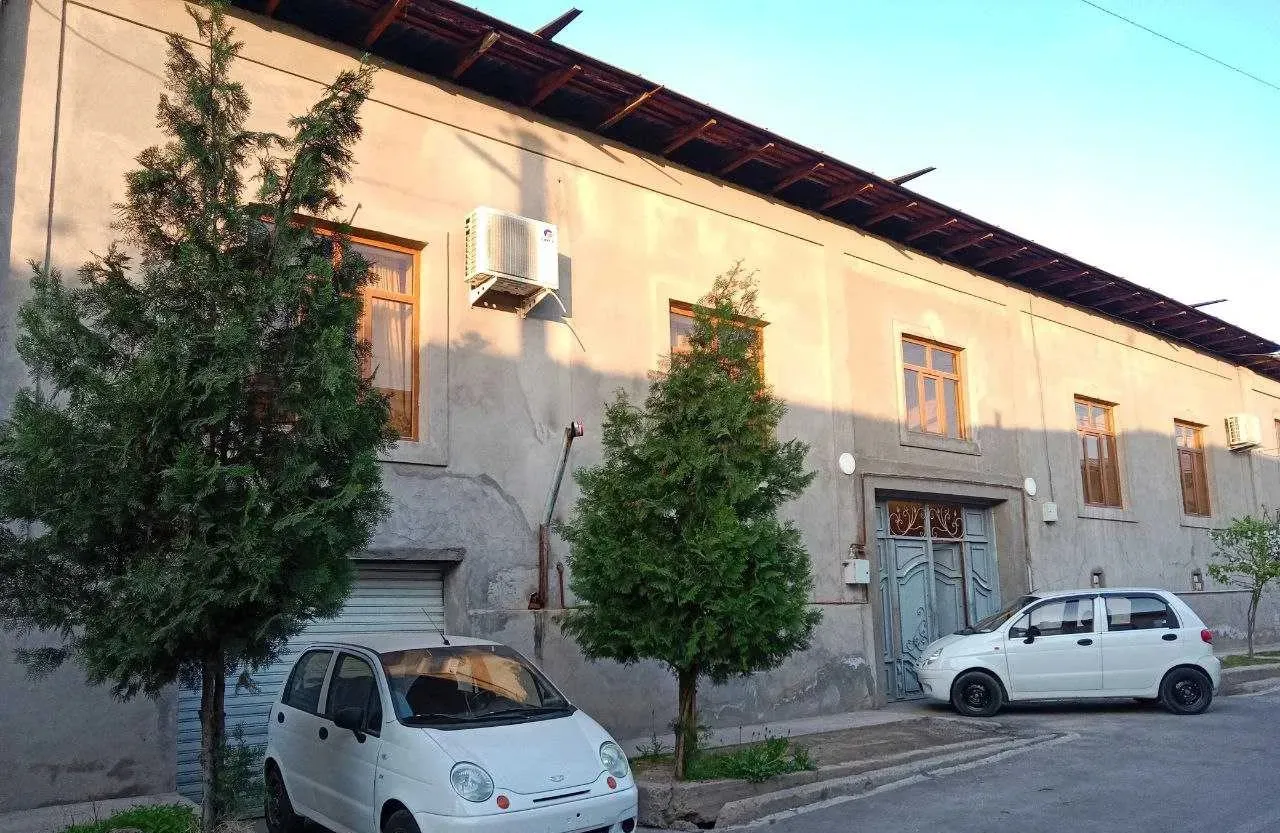 Сотувда уй, 850 м², 2 қаватли, 8,5 сот.
