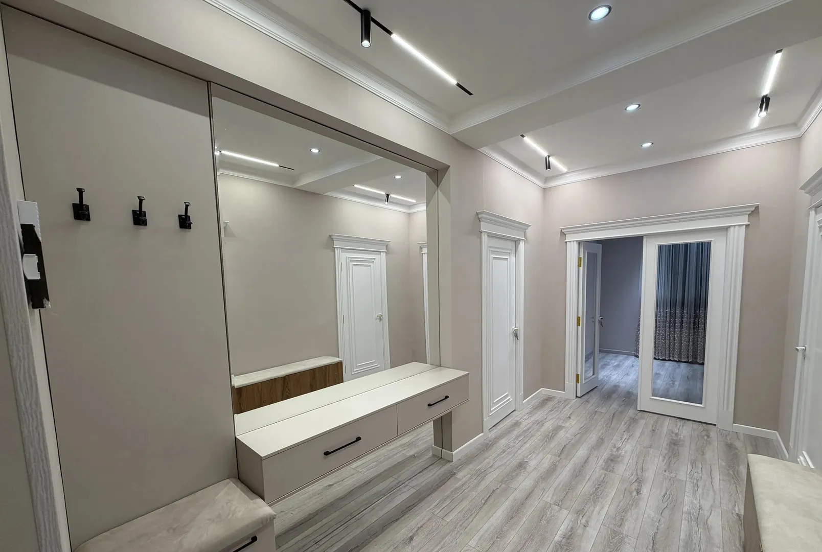 Сотувда 3 хонали квартира, 72 м²