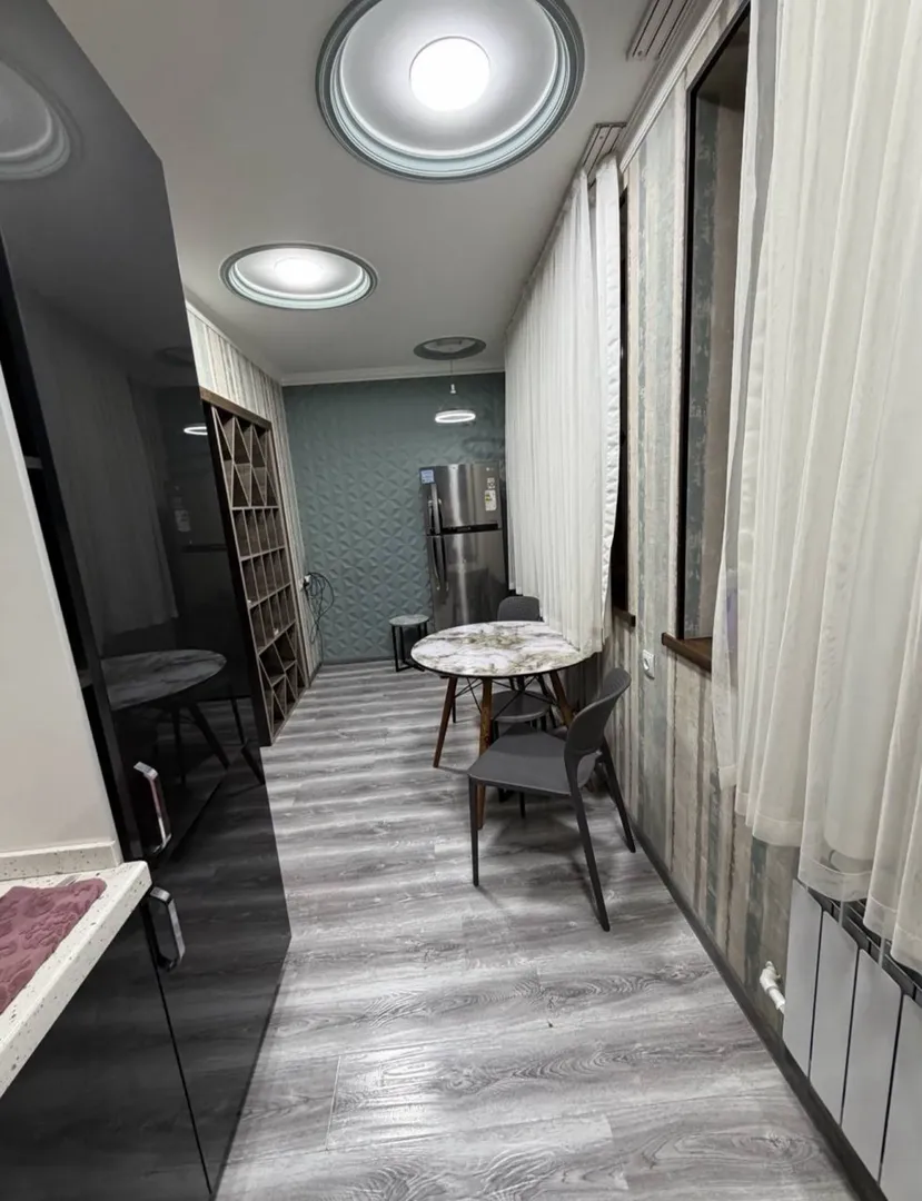 Сотувда 3 хонали квартира, 68 м²