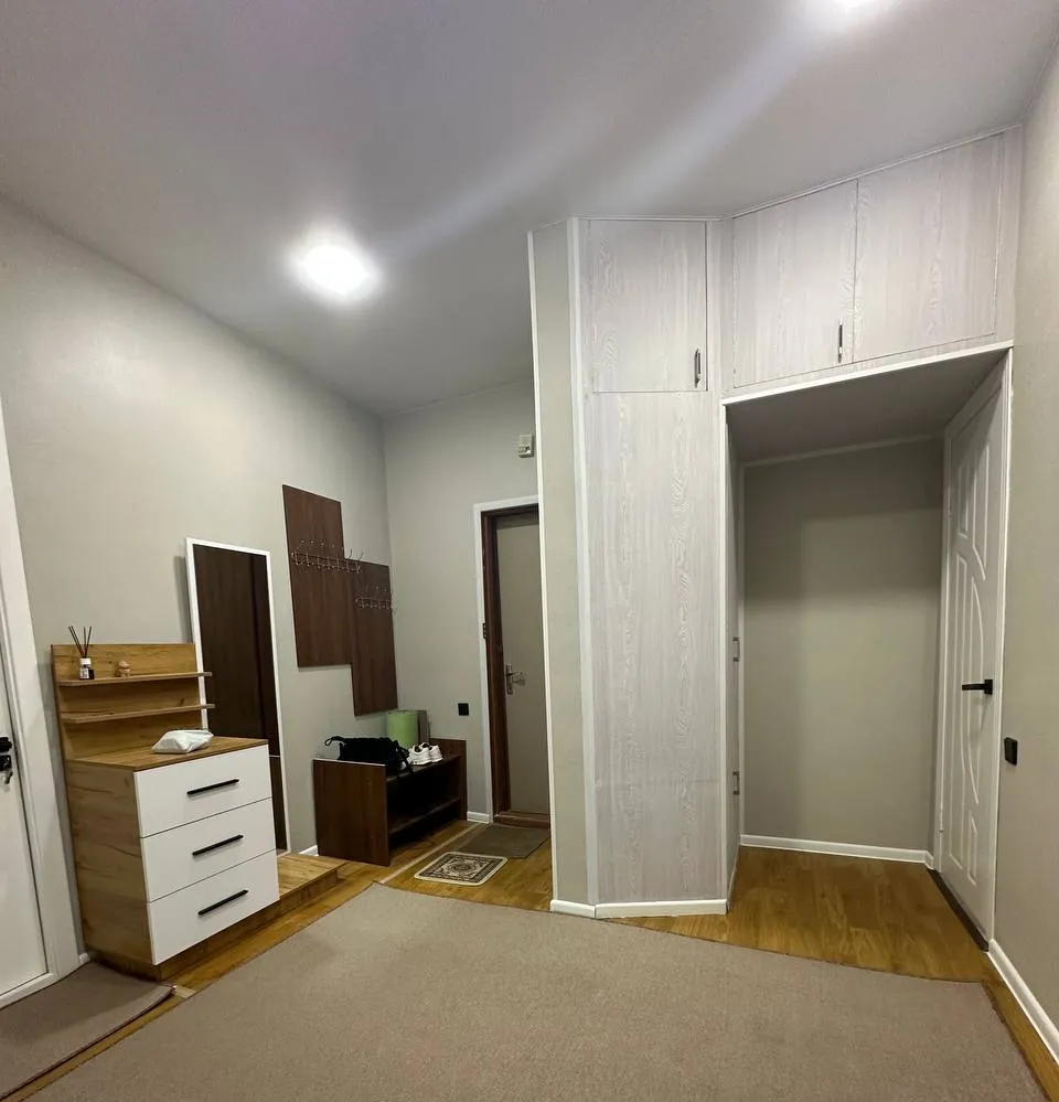 Сотувда 2 хонали квартира, 62 м²