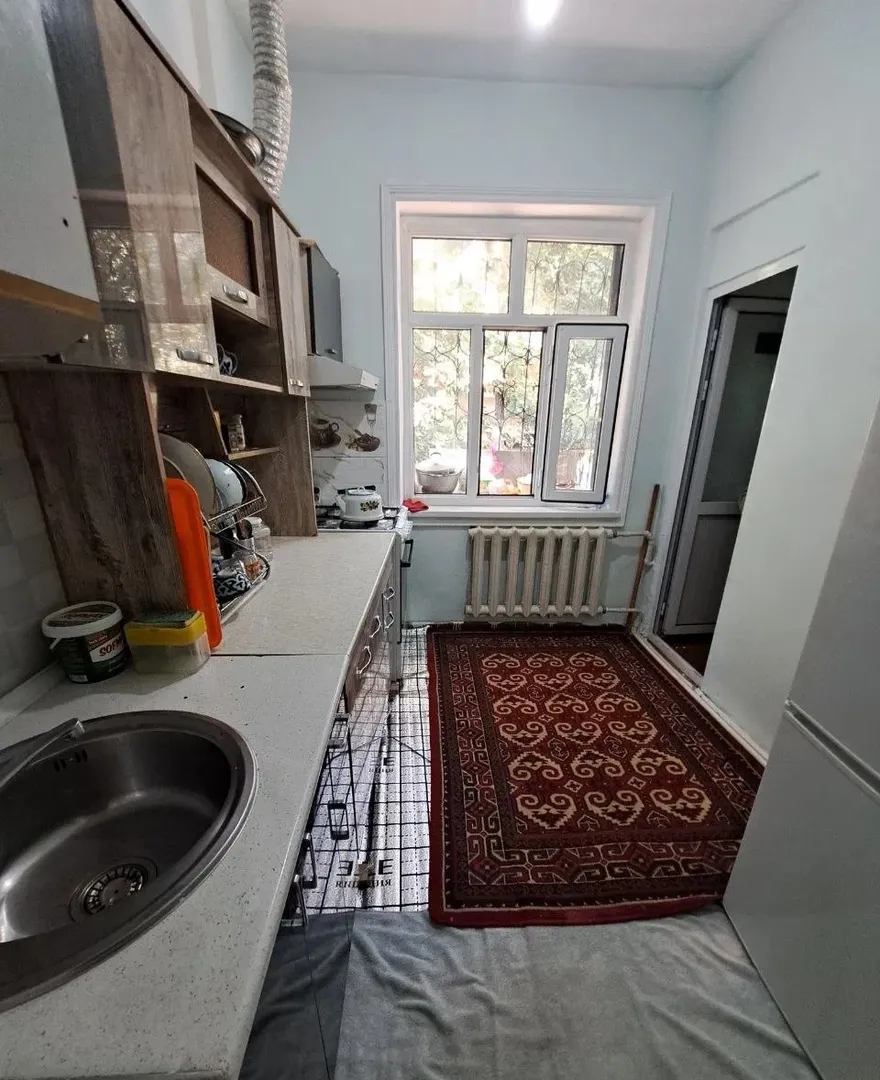 Сотувда 3 хонали квартира, 58 м²