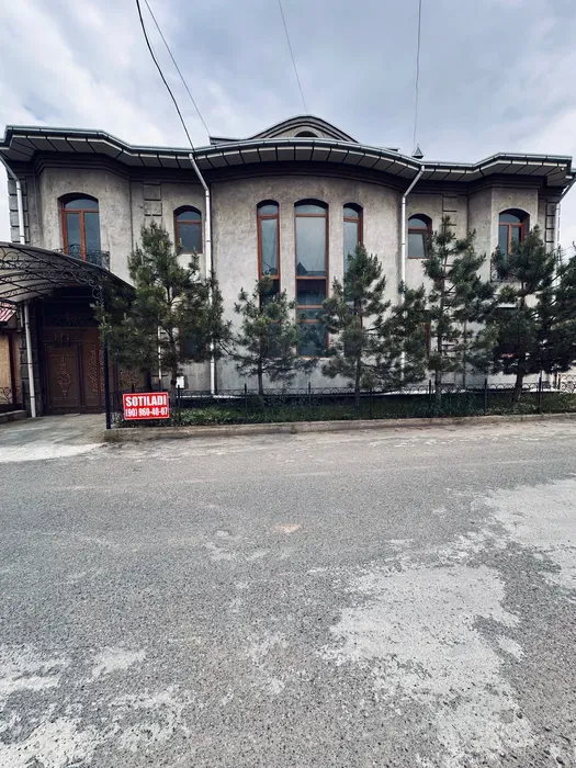 Сотувда уй, 516 м², 3 қаватли, 6 сот.