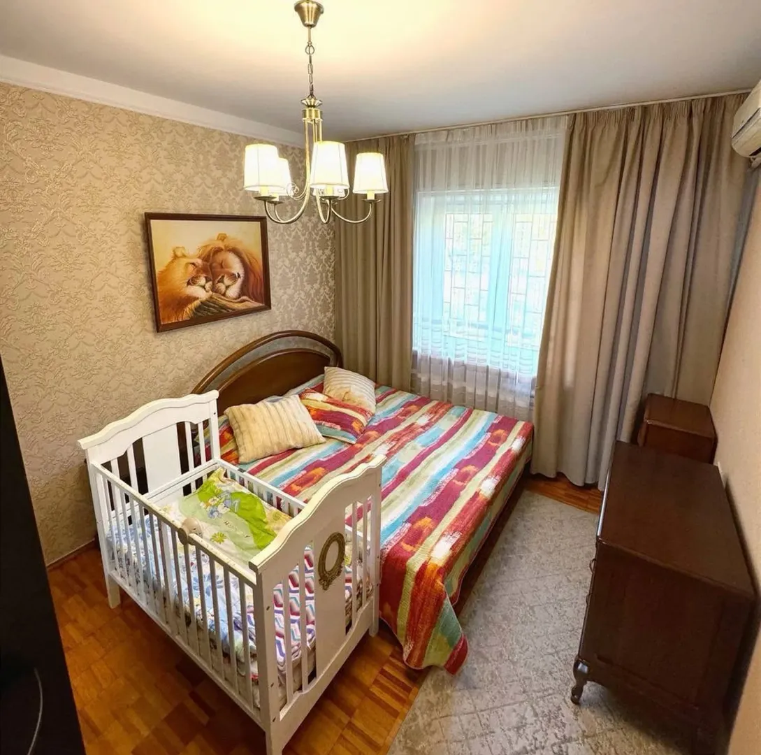Сотувда 3 хонали квартира, 80 м²