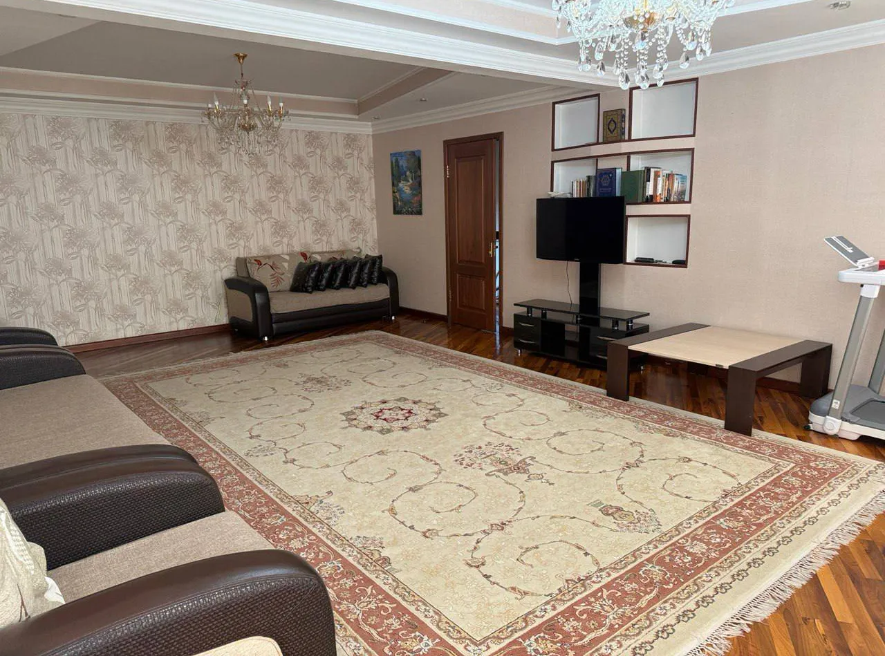 Сотувда 5 хонали квартира, 155 м²