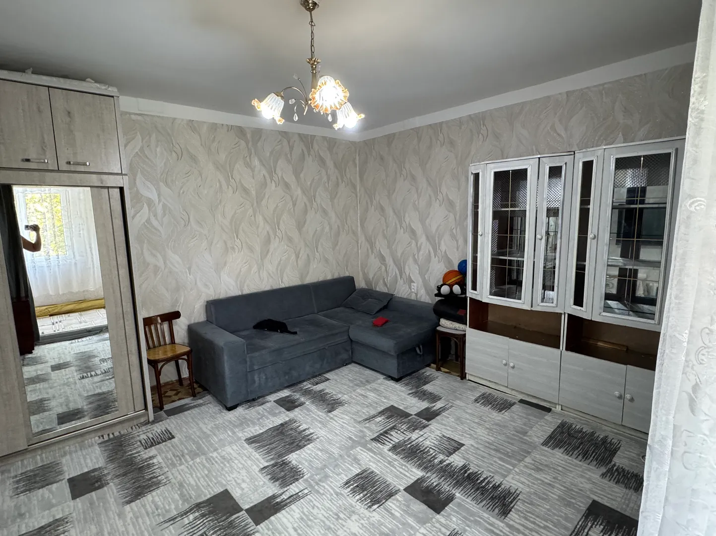 Сотувда 2 хонали квартира, 60 м²