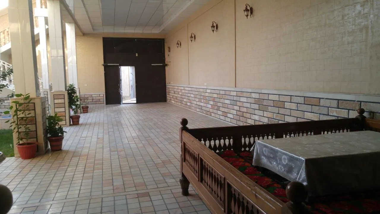 В продаже дом, 1000 м², 3 этажа, 9 сот.
