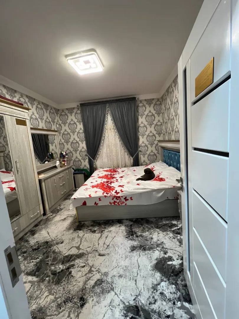 Сотувда 3 хонали квартира, 72 м²