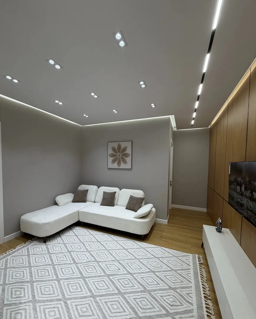Сотувда 3 хонали квартира, 63 м²