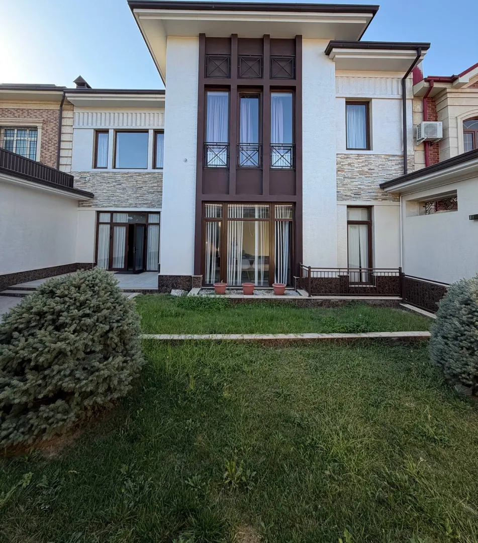 Сотувда уй, 480 м², 2 қаватли, 4 сот.