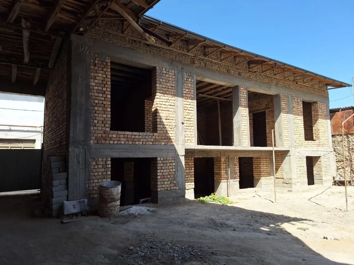 В продаже дом, 180 м², 2 этажа, 5 сот.