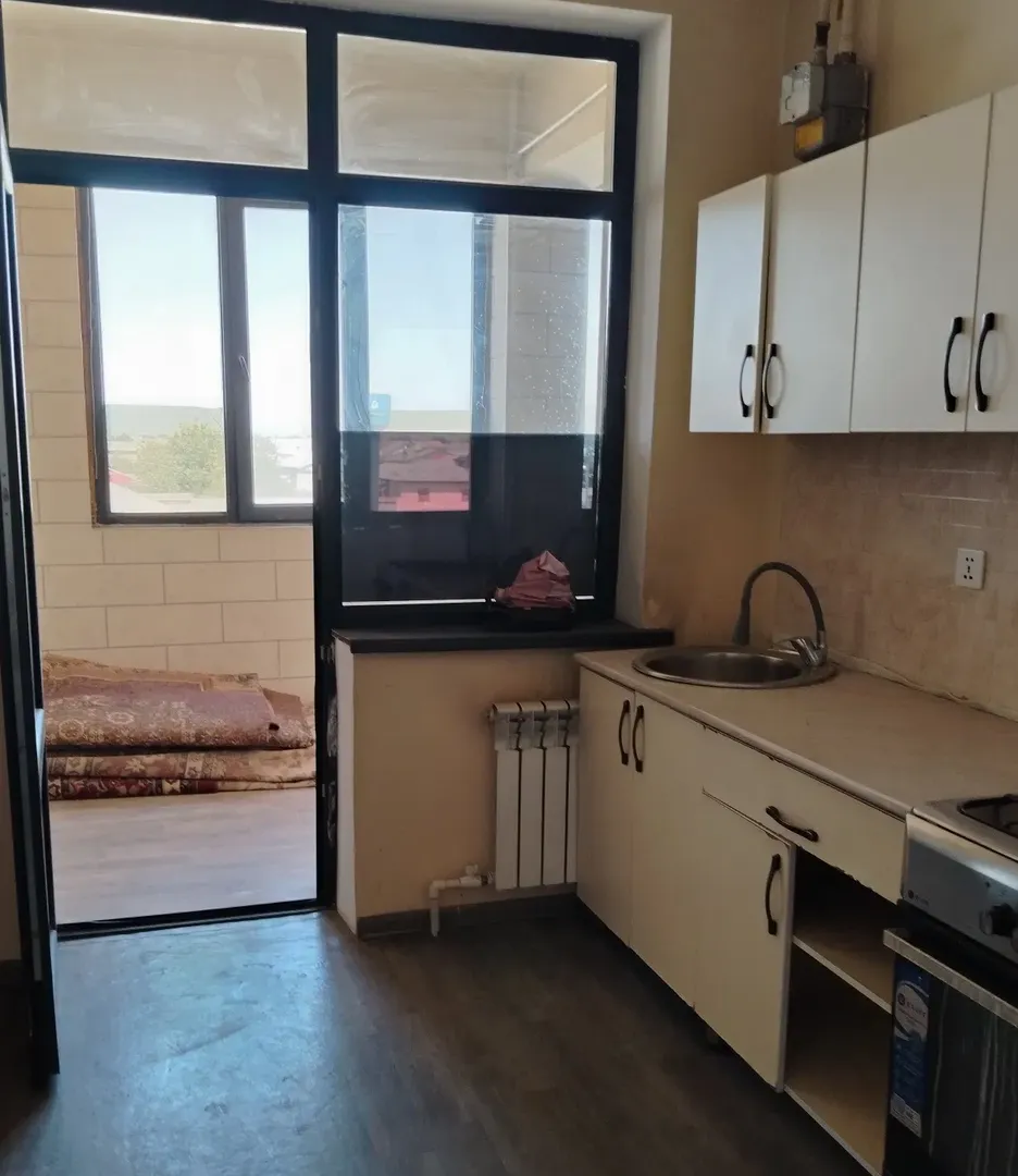 Сотувда 2 хонали квартира, 73 м²