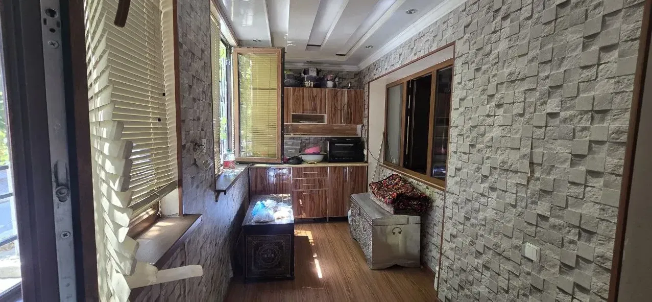Сотувда 3 хонали квартира, 80 м²