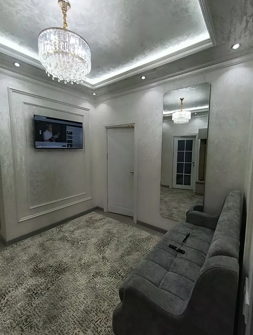 Сотувда 3 хонали квартира, 80 м²